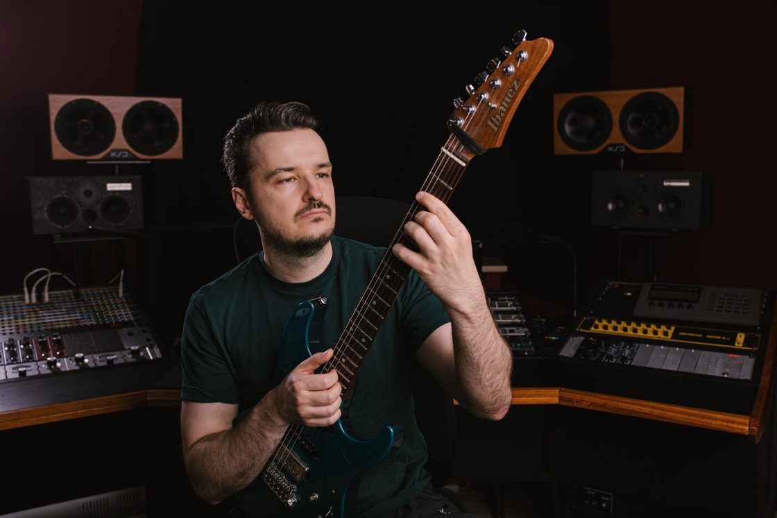Martin Miller mid-solo